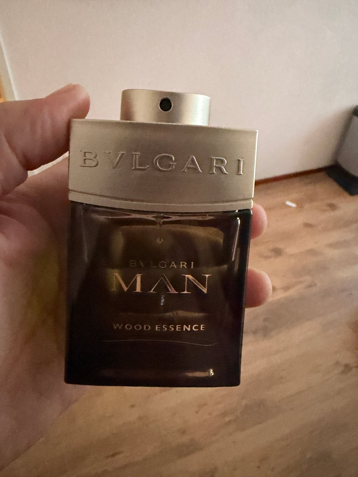 Bvlgari Man Wood Essence eau de parfum 60ml (85% vol), Sieraden, Tassen en Uiterlijk, Ophalen of Verzenden, Zo goed als nieuw