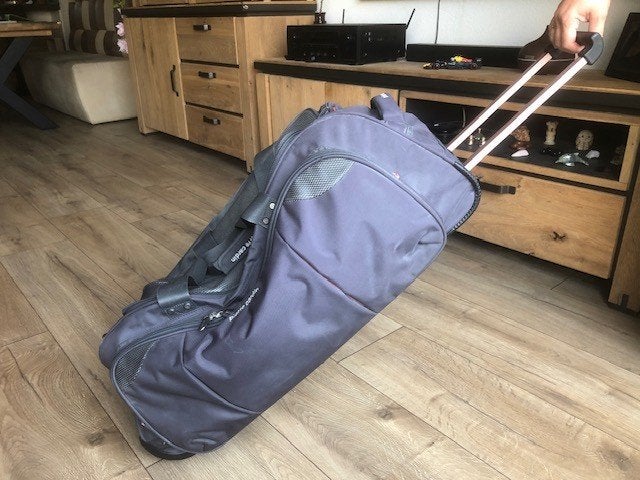 Duffel bag Pierre Cardin, Ophalen, Uitschuifbare handgreep, 30 cm of meer, Gebruikt