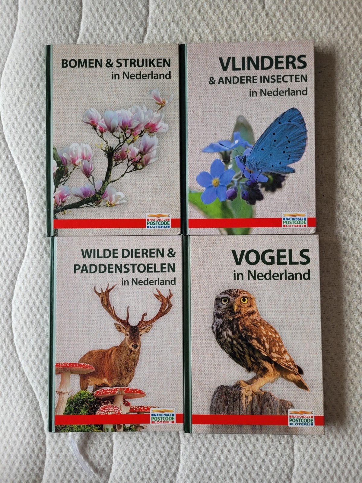 Natuurboeken Nederland: Bomen, Vlinders, Dieren, Vogels, Ophalen of Verzenden, Zo goed als nieuw, Natuur algemeen, Diverse auteurs (Nationale Postcode Loterij)