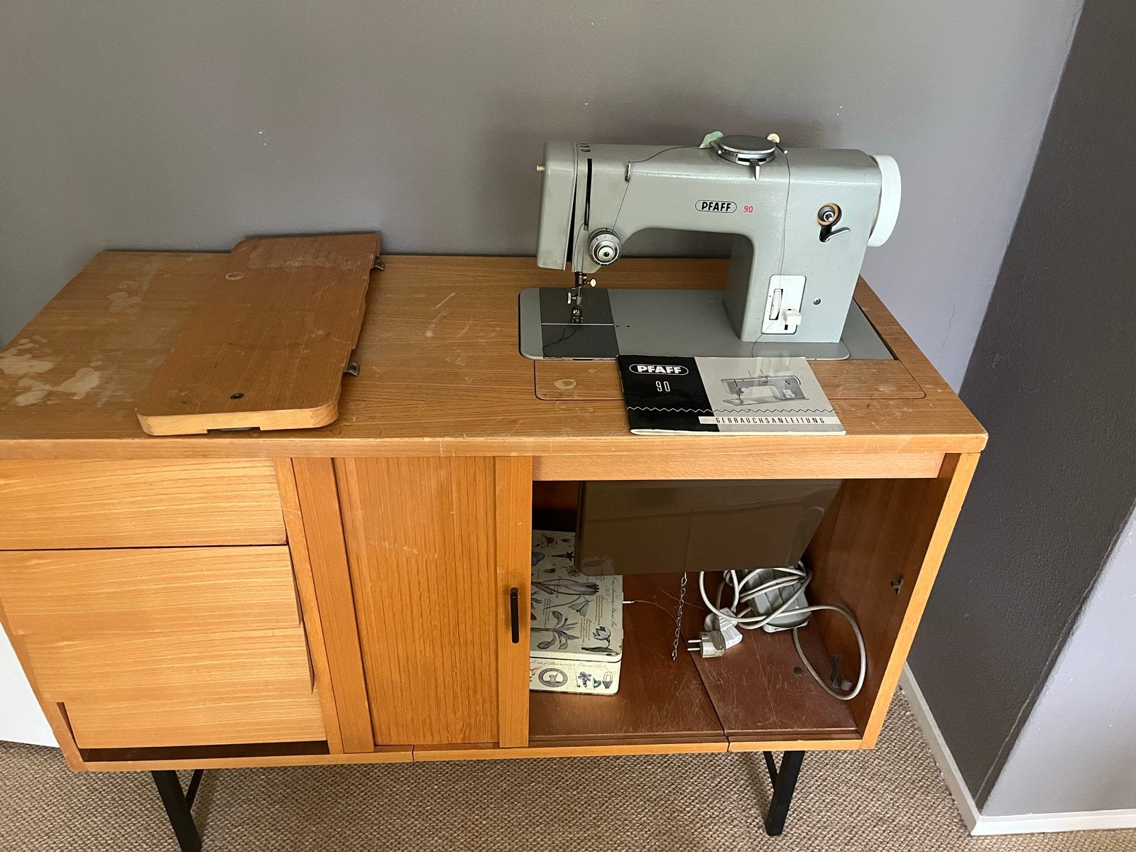 Vintage Pfaff 90 Naaimachine met Meubel en Handleiding, Ophalen, Gebruikt, Naaimachine, Pfaff