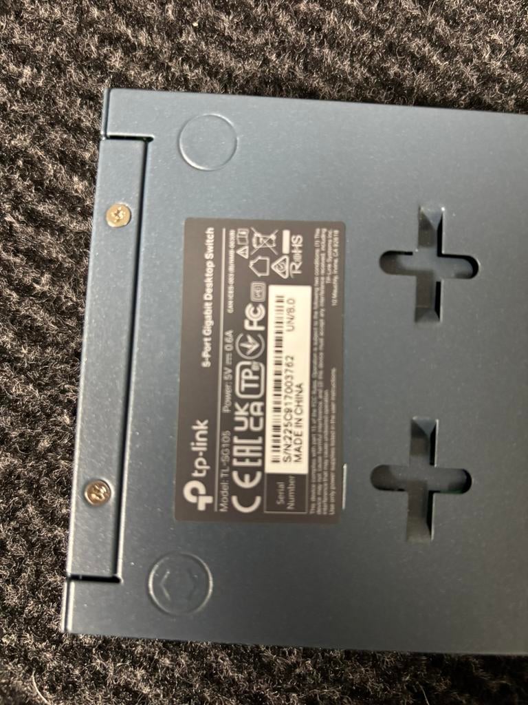TP link switch, Computers en Software, Netwerk switches, Ophalen, Zo goed als nieuw