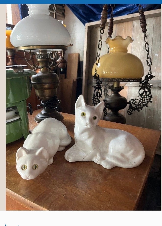 Set van 2 vintage witte kattenbeeldjes, Antiek en Kunst, Ophalen of Verzenden