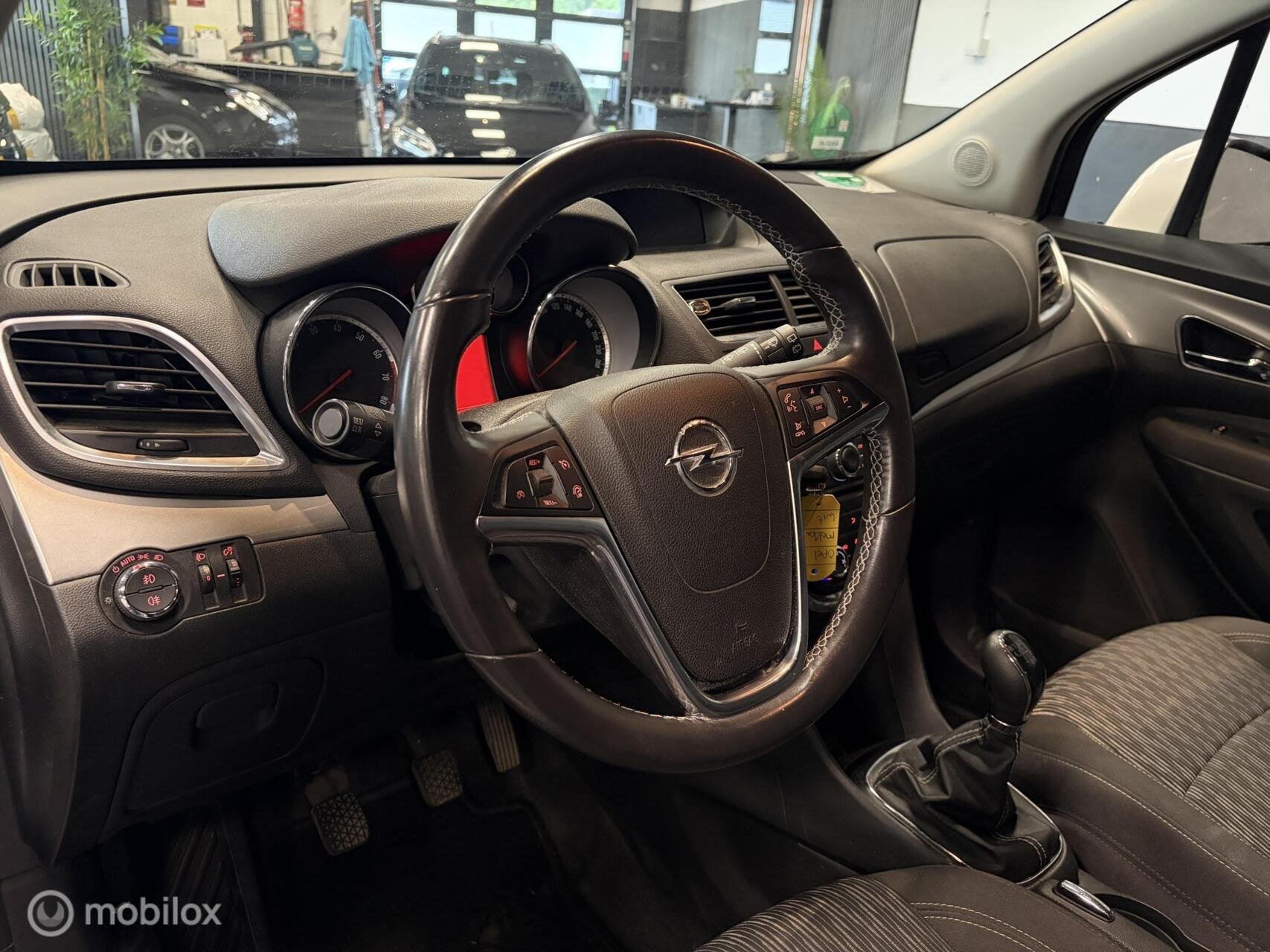 Opel Mokka 1.4 T Edition CLIMA / CRUISE / TR.HAAK / NAVI / L, Auto's, Voorwielaandrijving, Euro 5, Stof, Gebruikt