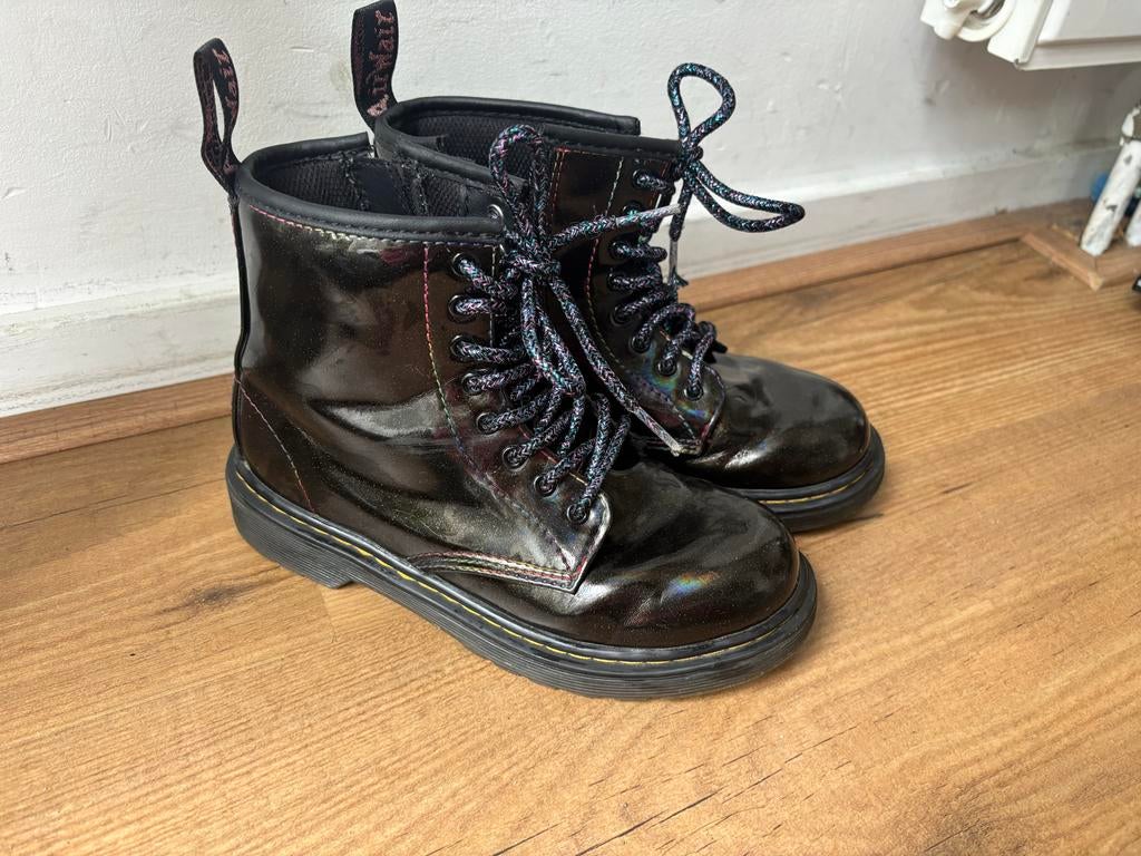 Dr. Martens Laarzen voor Kinderen Holografisch Zwart maat 32, Kinderen en Baby's, Kinderkleding | Schoenen en Sokken, Ophalen of Verzenden