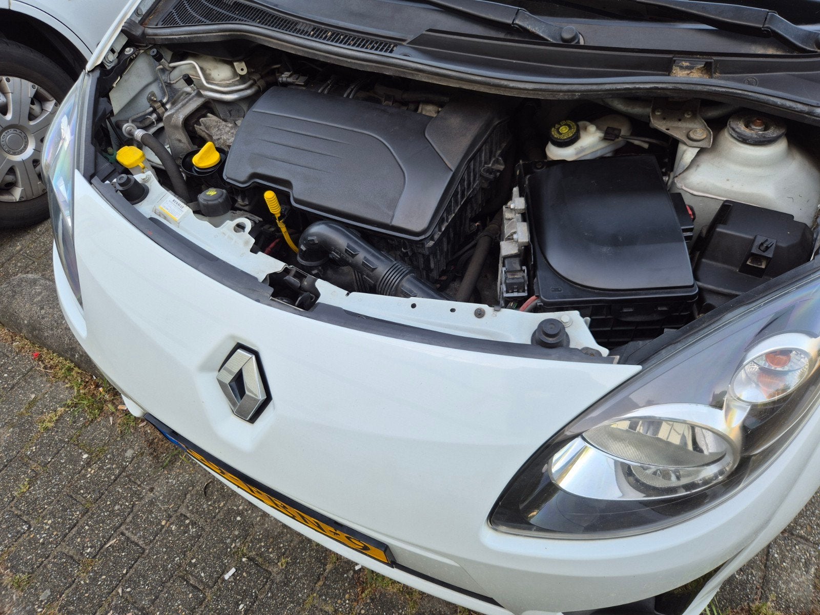 Renault Twingo 1.2 16V 2011 Wit, Auto's, 74 pk, Zwart, 4 cilinders, 4 stoelen