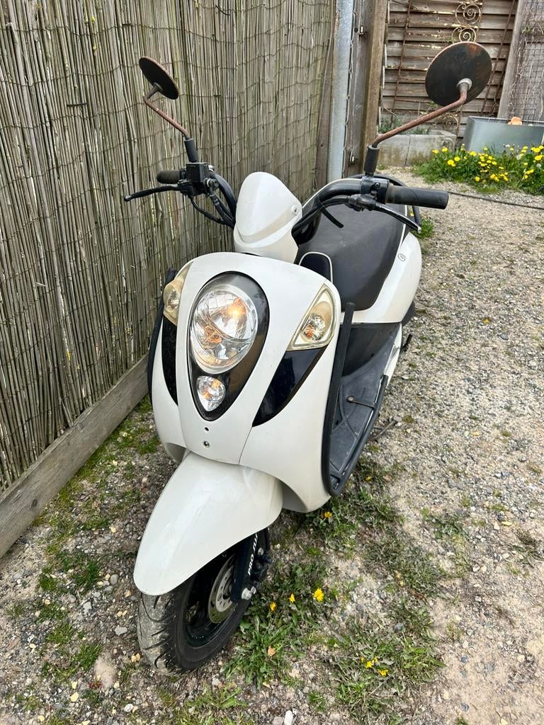 Sym Mio te koop, Gebruikt, Benzine, Maximaal 25 km/u, Ophalen