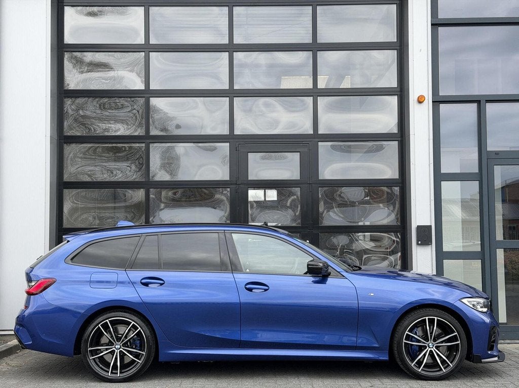 BMW 3-serie Touring 330e High Exc. M340i ed / Pano / LASER, 1998 cc, Achterwielaandrijving, Gebruikt, Euro 6