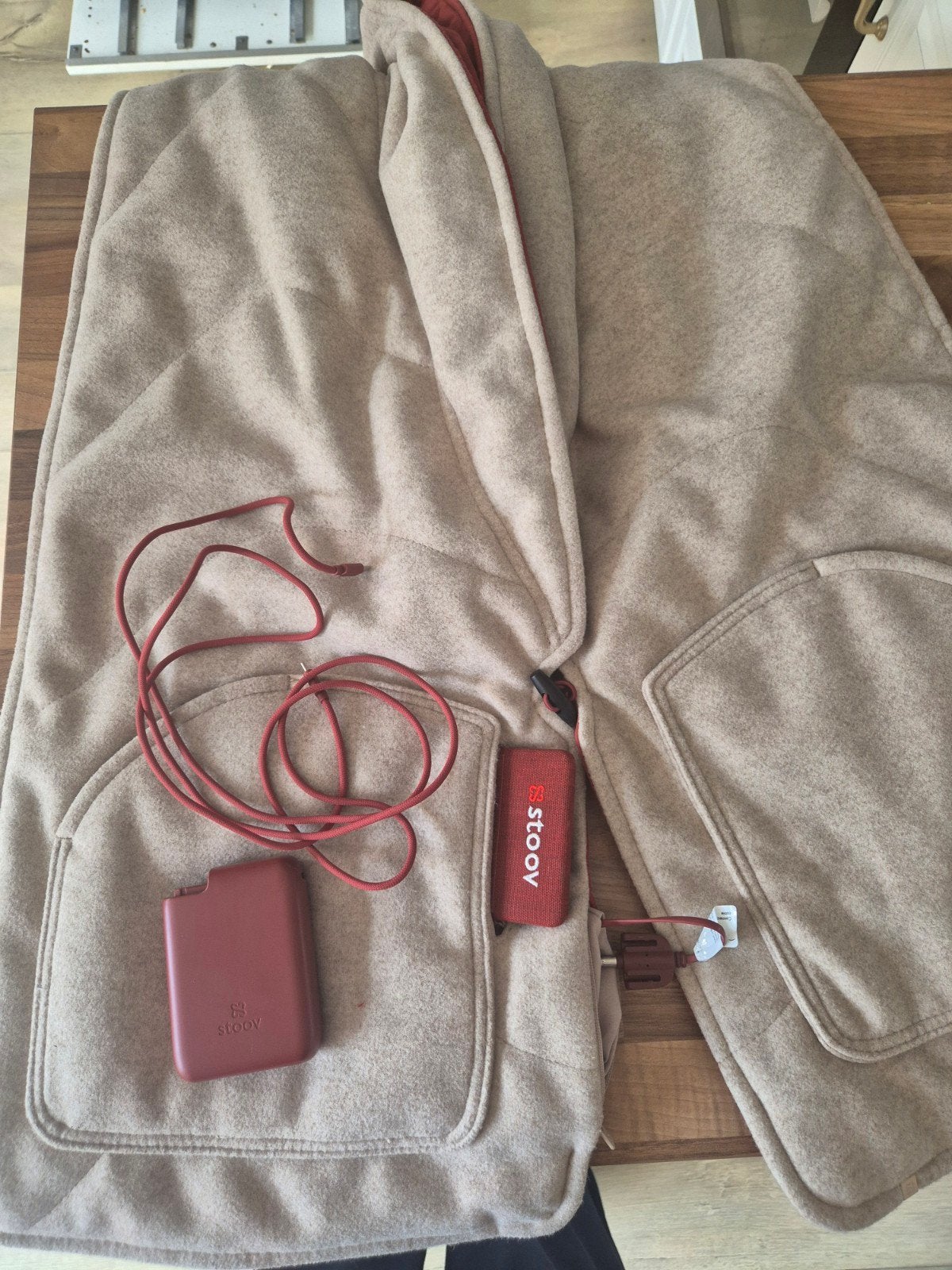 Stoov Kokoon3 xl- Draadloze warmtesjaal, Ophalen, Beige, Zo goed als nieuw, Modern