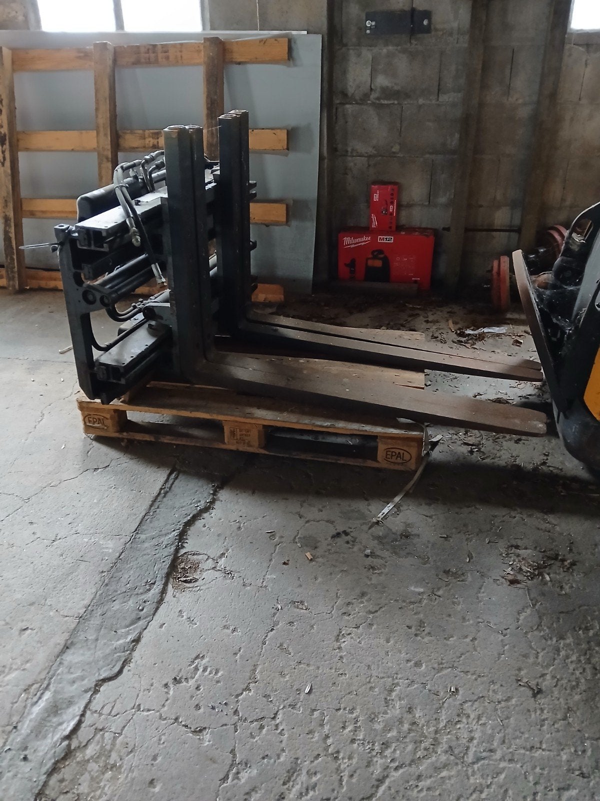Heftruck Vorkenbord - Robuust en Betrouwbaar, Zakelijke goederen, Machines en Bouw | Heftrucks en Intern transport, Ophalen, Onbekend