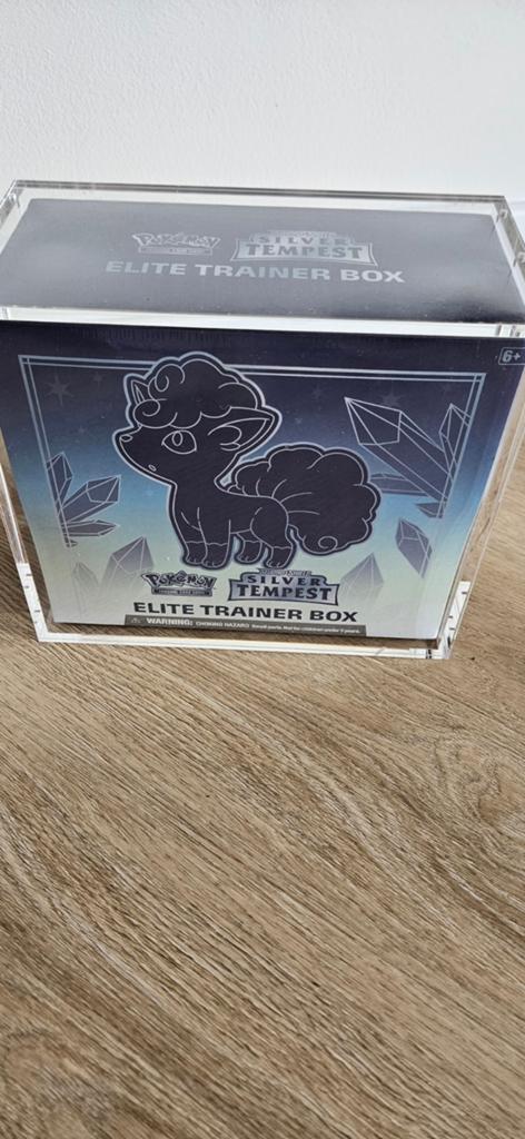 Pokémon Silver Tempest Elite Trainer Box (ETB), Ophalen of Verzenden, Nieuw, Boosterbox