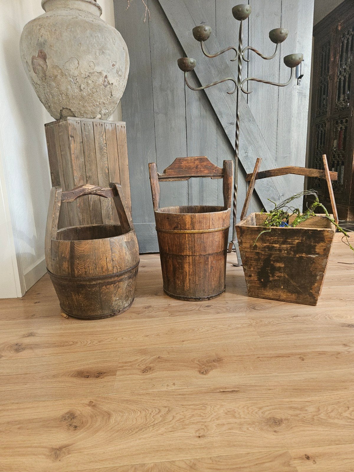 Sober stoer landelijke oude houten emmers, Huis en Inrichting, Ophalen of Verzenden, Rond, Hout