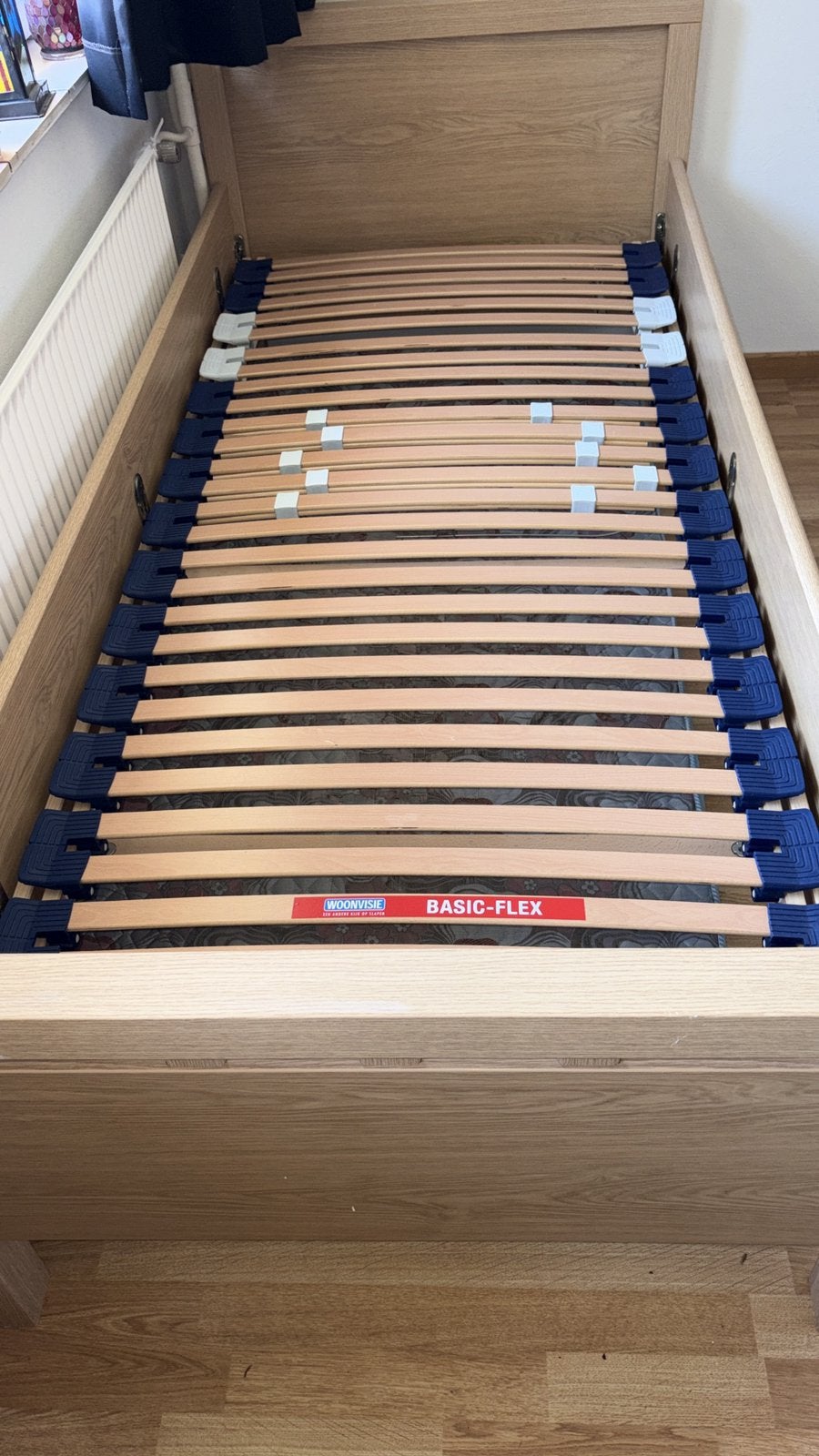 Bed, eenpersoonsbed, Ophalen, Zo goed als nieuw, Eenpersoons, 90 cm