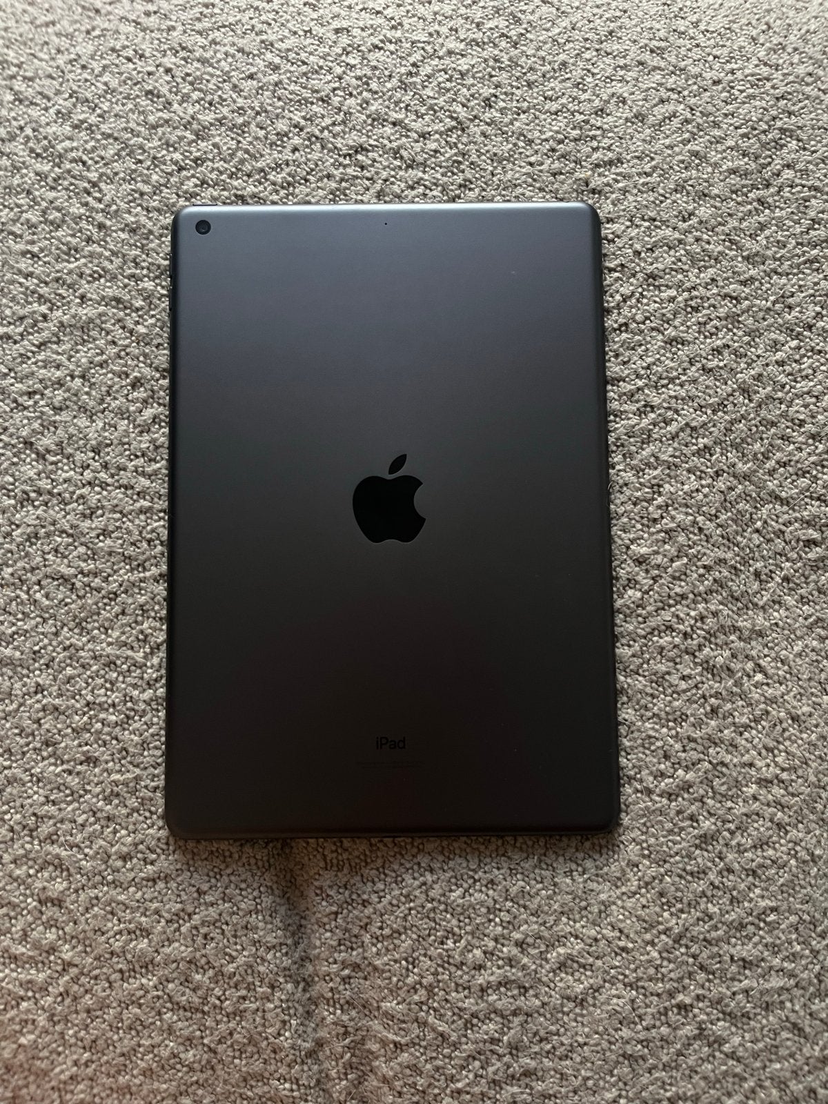 iPad (9e generatie) met hoes, zo goed als nieuw, Computers en Software, Apple iPads, 10 inch, Apple iPad, Ophalen of Verzenden