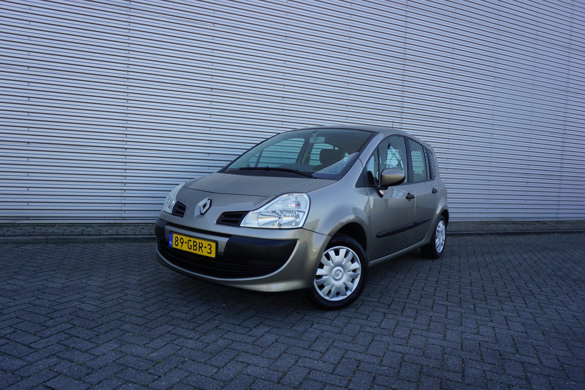 Renault Grand Modus 1.2 TCE Expression Airco / Cruise / Elek, Voorwielaandrijving, Gebruikt, 4 cilinders, Beige
