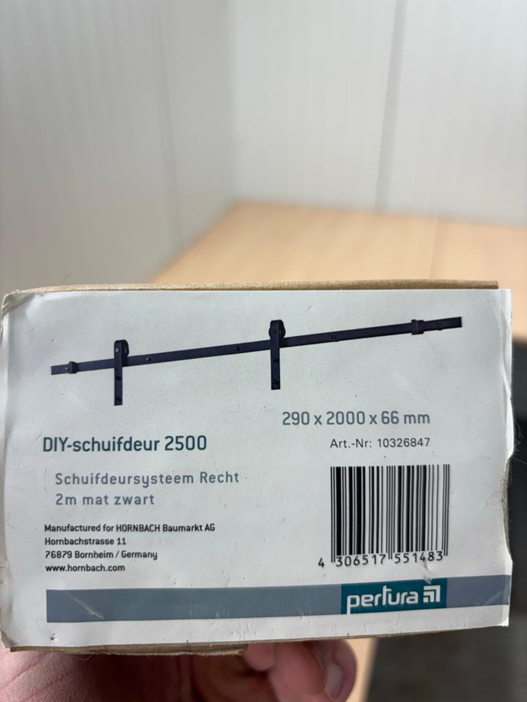 DIY Schuifdeursysteem Recht 2m Mat Zwart - Hornbach, Doe-het-zelf en Verbouw, Deuren en Horren, Binnendeur, Nieuw, Schuifdeur