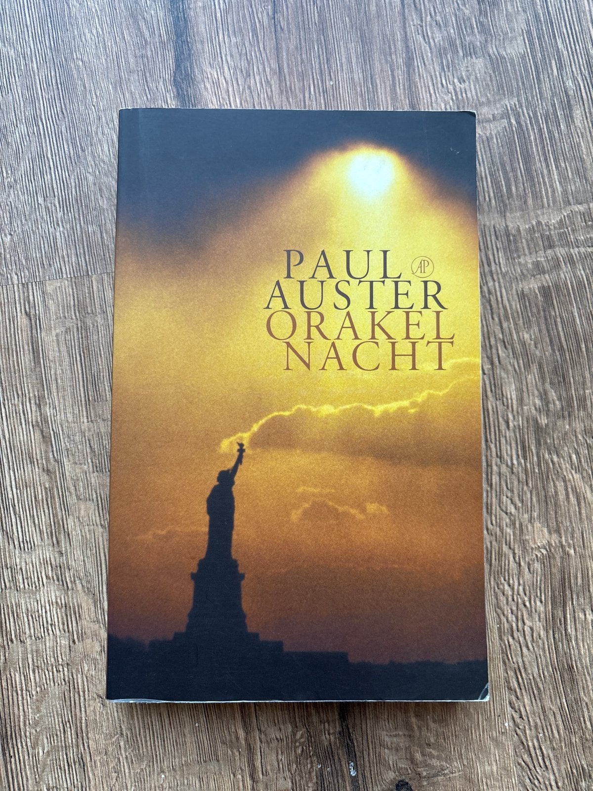Paul Auster - Orakelnacht (roman), Ophalen of Verzenden, Zo goed als nieuw, Amerika