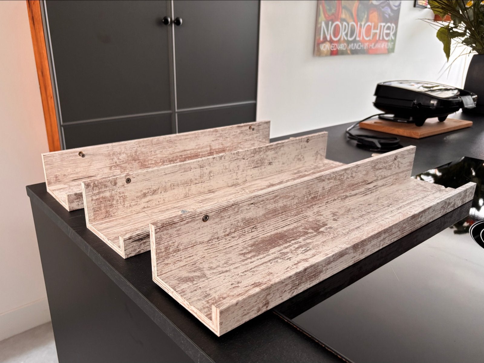 IKEA Mosslanda wandplankjes 55 cm breed (3 stuks), Ophalen, Zo goed als nieuw