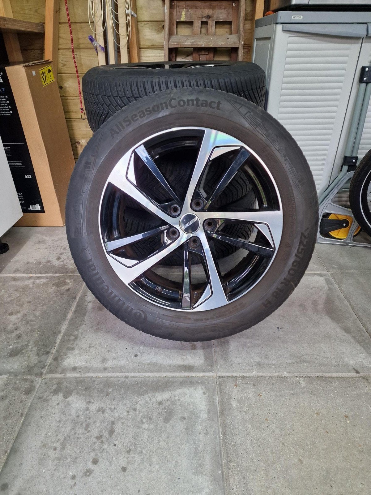 Velgen en all-season banden Toyota RAV - Continental, Ophalen