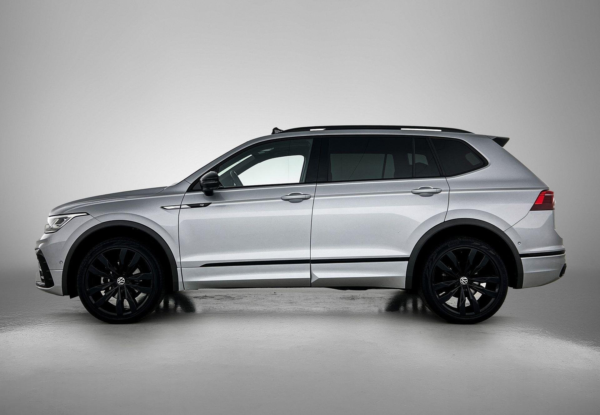 Volkswagen Tiguan Allspace 1.5 TSI R-Line Business+ 7p. | 15, Auto's, Volkswagen, 12 maanden, Stof, Euro 6, 4 cilinders