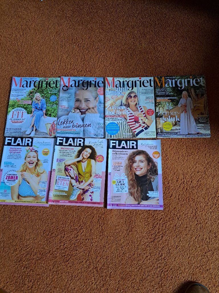 margriet en flair tijdschriften, Ophalen of Verzenden, Gelezen, Damesbladen