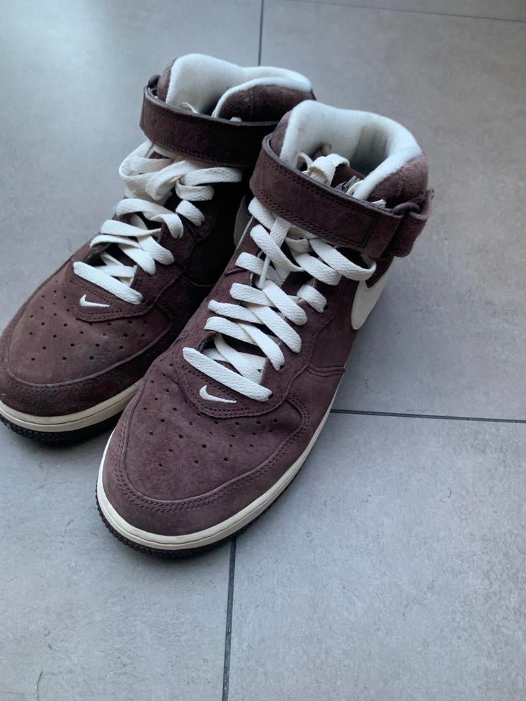 Nike Air Force 1 sneakers bruin, Ophalen of Verzenden, Gedragen, Bruin, Sneakers of Gympen