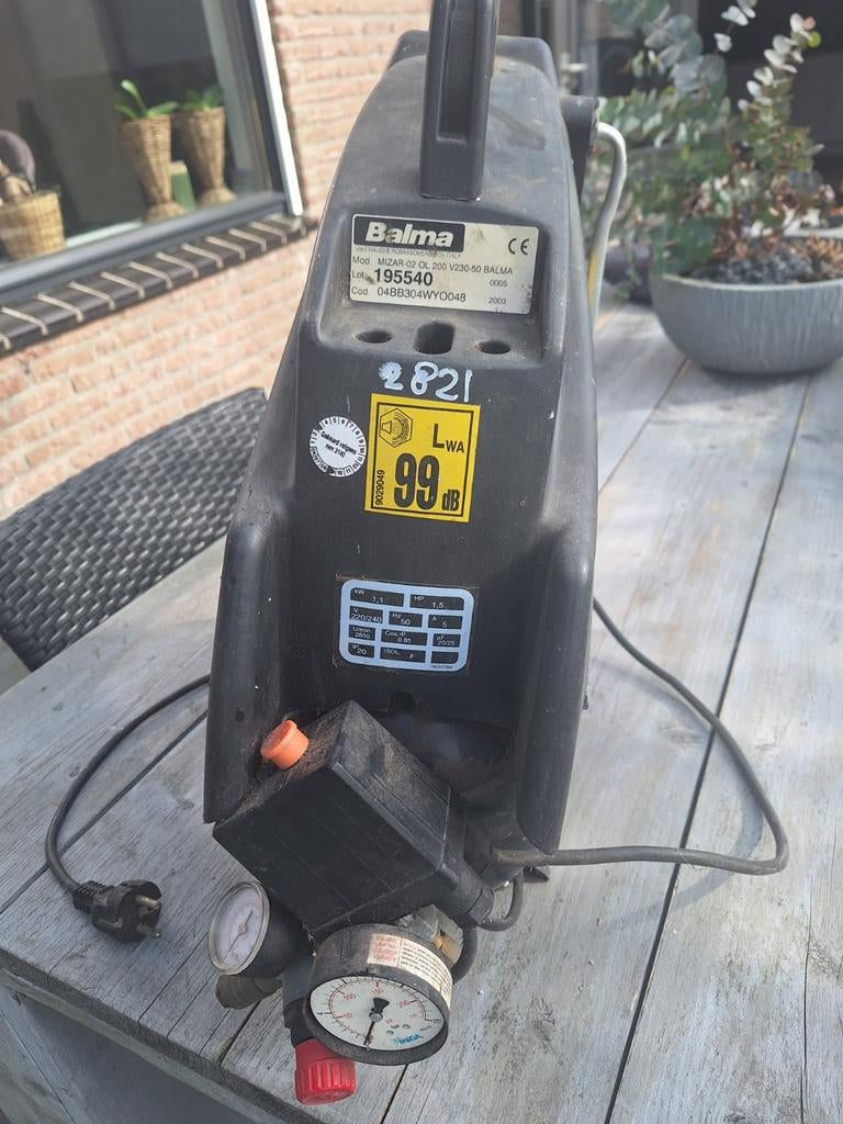 Balma Mizar 2002 Compressor - Compact en Krachtig, Doe-het-zelf en Verbouw, Compressors, Gebruikt, 6 tot 10 bar, Ophalen of Verzenden