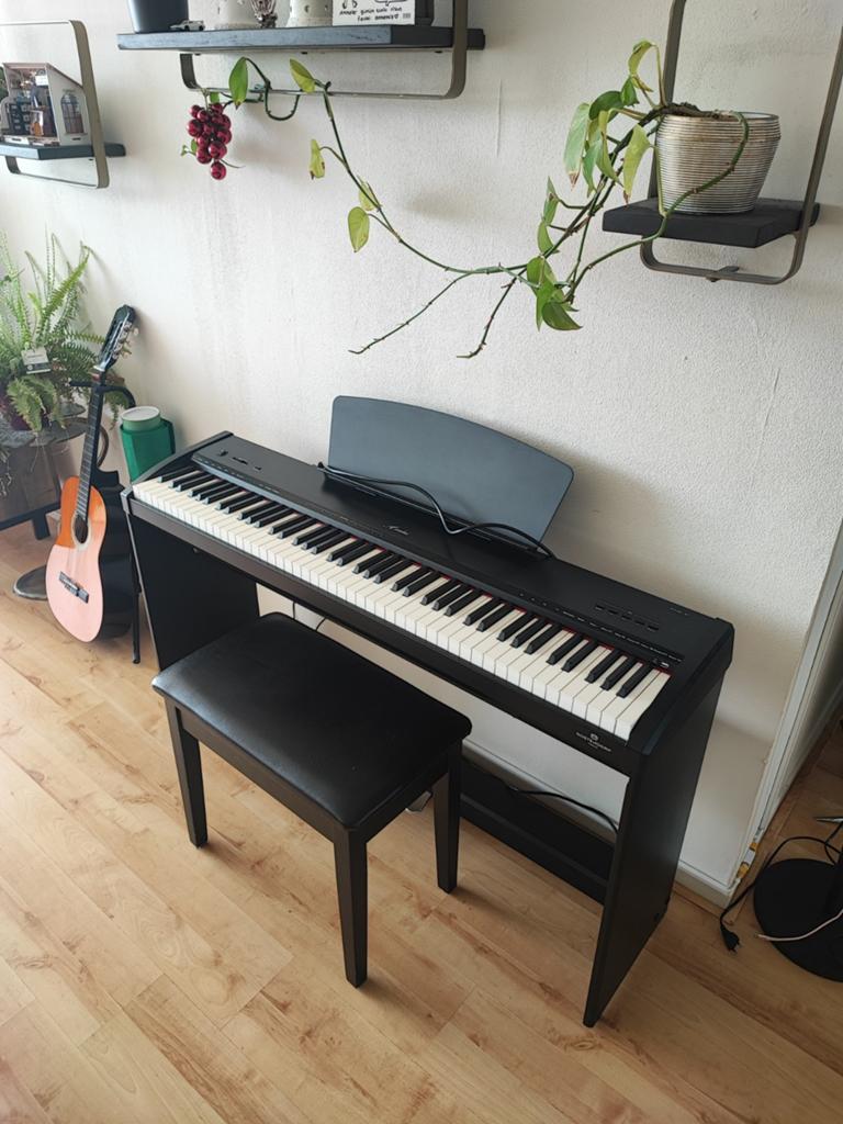 Amadeus Stage1 BT Digitale Piano met Kruk, Muziek en Instrumenten, Keyboards, Zo goed als nieuw, 88 toetsen, Overige merken, Ophalen
