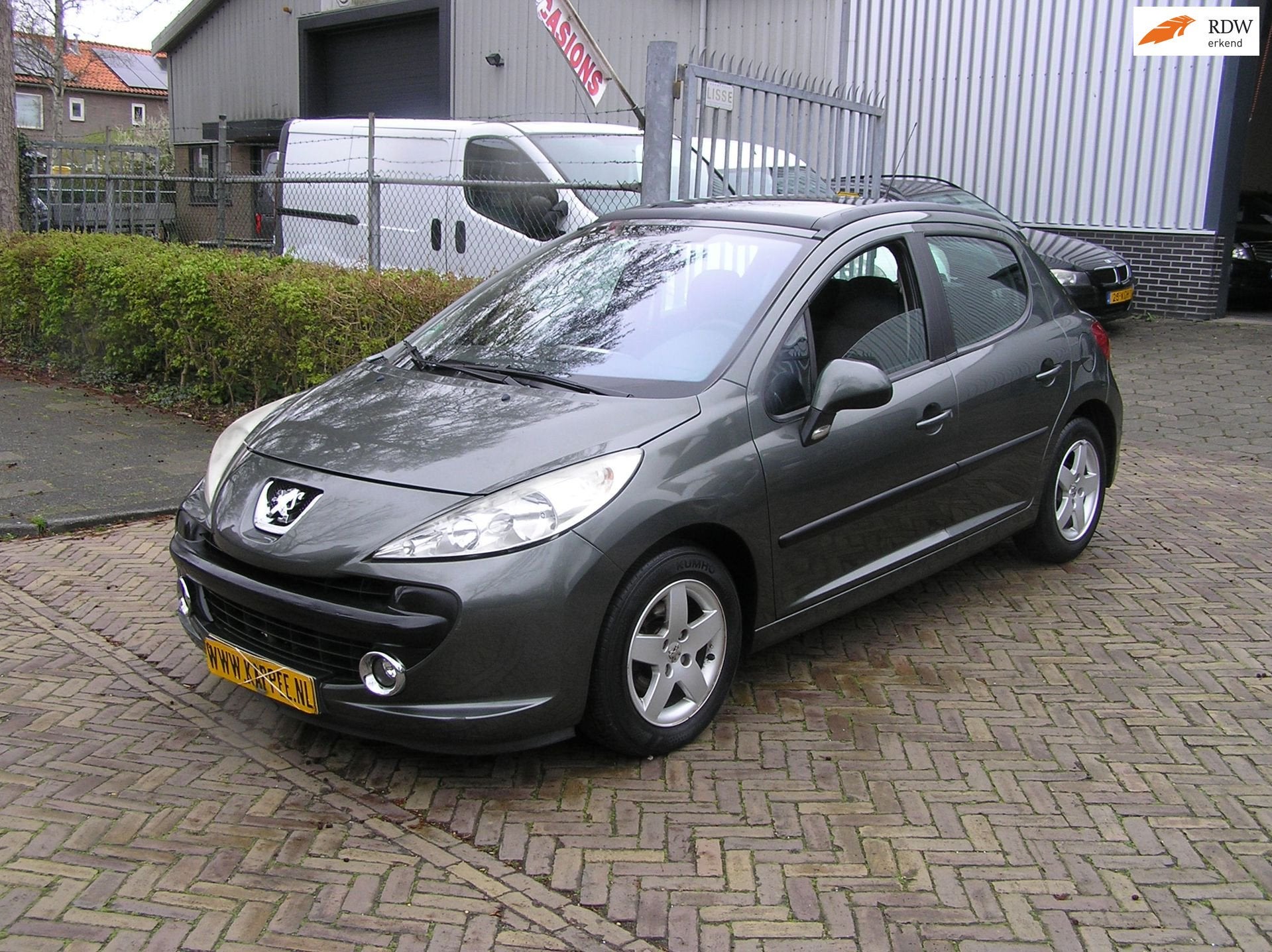 Peugeot 207 1.4-16V XS Pack airco panorama dak APK, Voorwielaandrijving, Stof, 4 cilinders, 49 €/maand