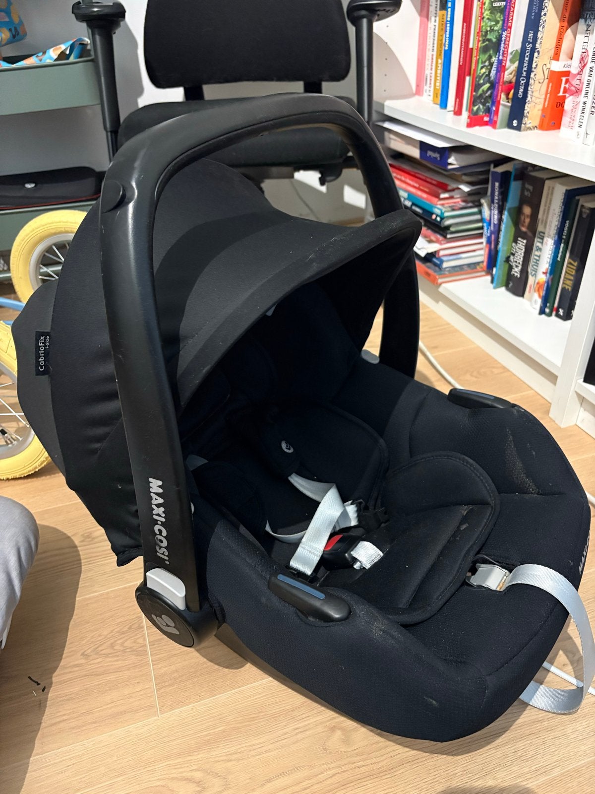 Maxi-Cosi CabrioFix autostoel - Zwart, Ophalen, 0 t/m 13 kg, Maxi-Cosi, Gebruikt