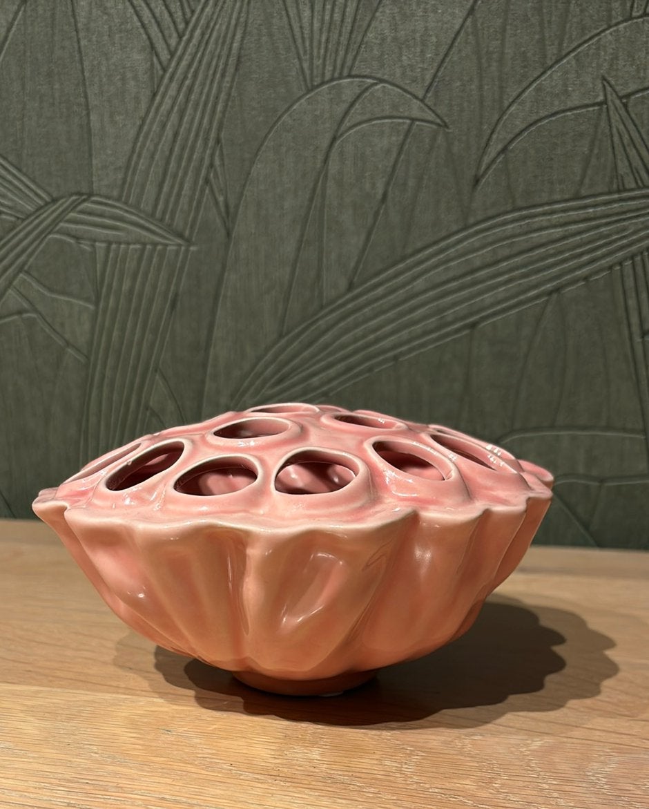 Des Pots lotusvaas zalmroze groot 15 cm, Huis en Inrichting, Handgemaakt, Ophalen of Verzenden, Zo goed als nieuw, Roze