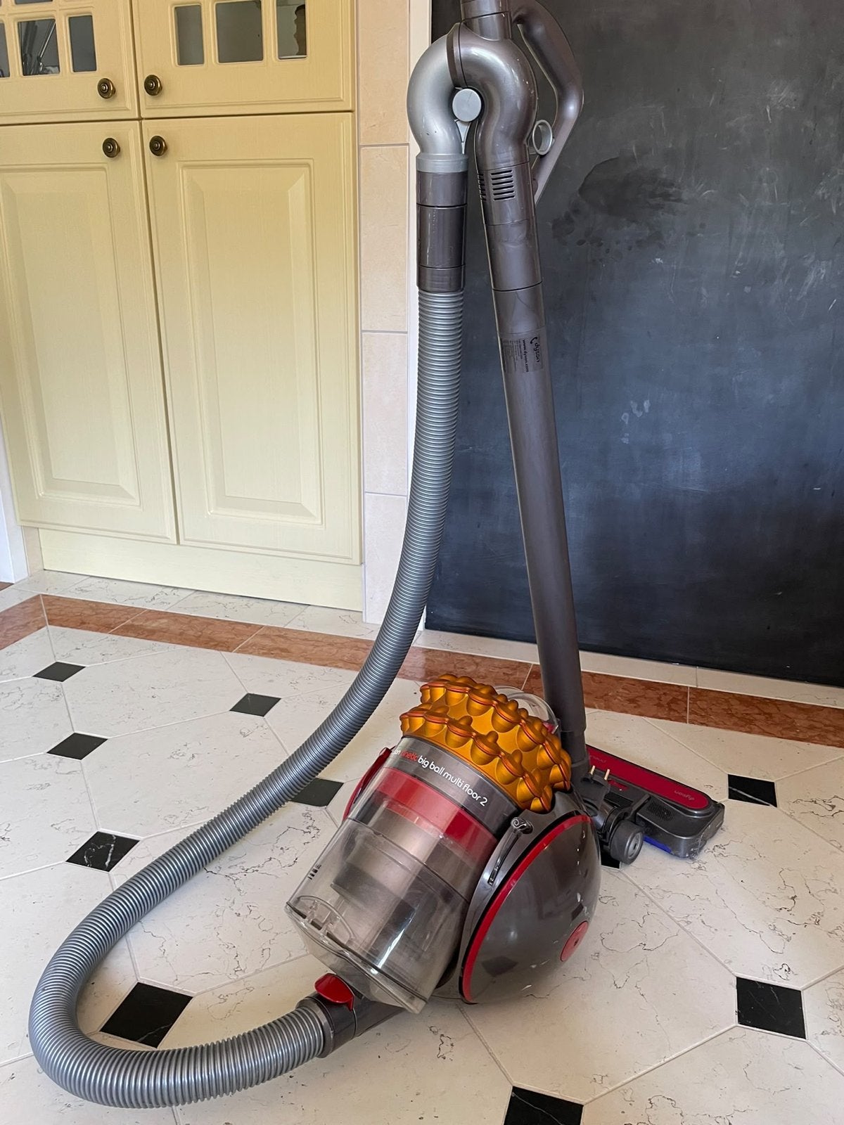 Dyson Cinetic Big Ball Multifloor 2 Stofzuiger, Witgoed en Apparatuur, Ophalen, Dyson, Reservoir, 1600 tot 2000 watt