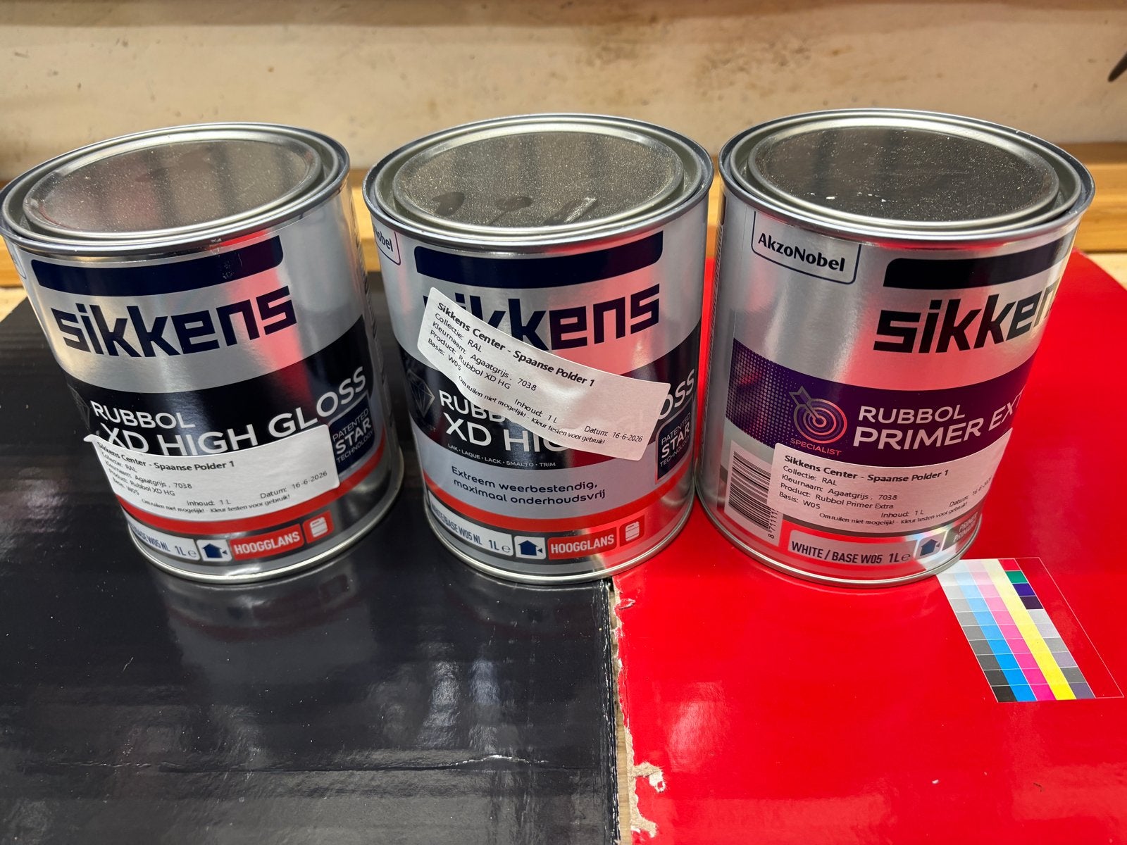 Sikkens Rubbol XD High Gloss (2x) en primer 1L blikken, Ophalen, Nieuw, Lak, Grijs