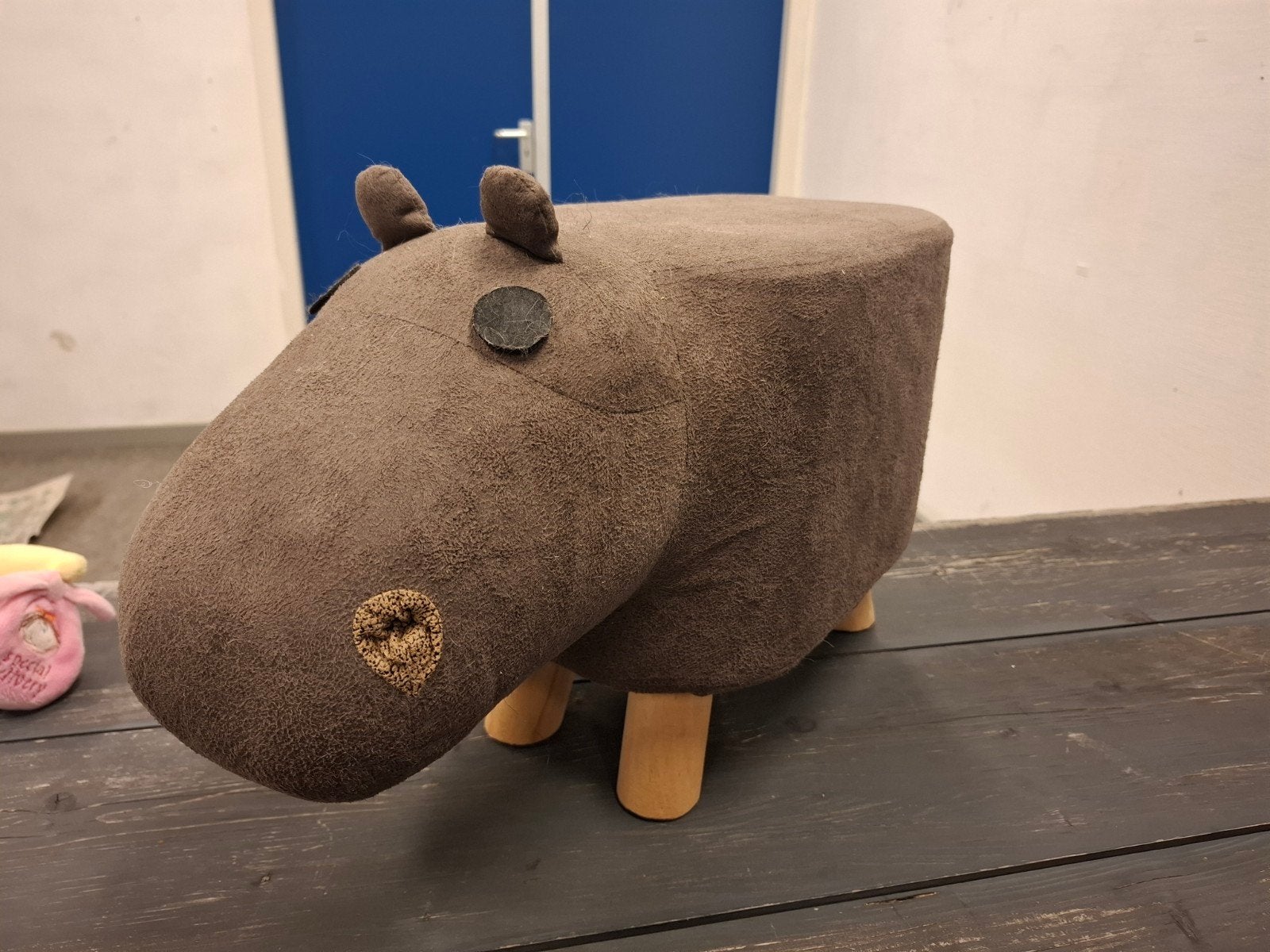 Leuke Nijlpaard Poef - Bruin, Zo goed als nieuw, Ophalen of Verzenden, Zo goed als nieuw, Bruin, Textiel
