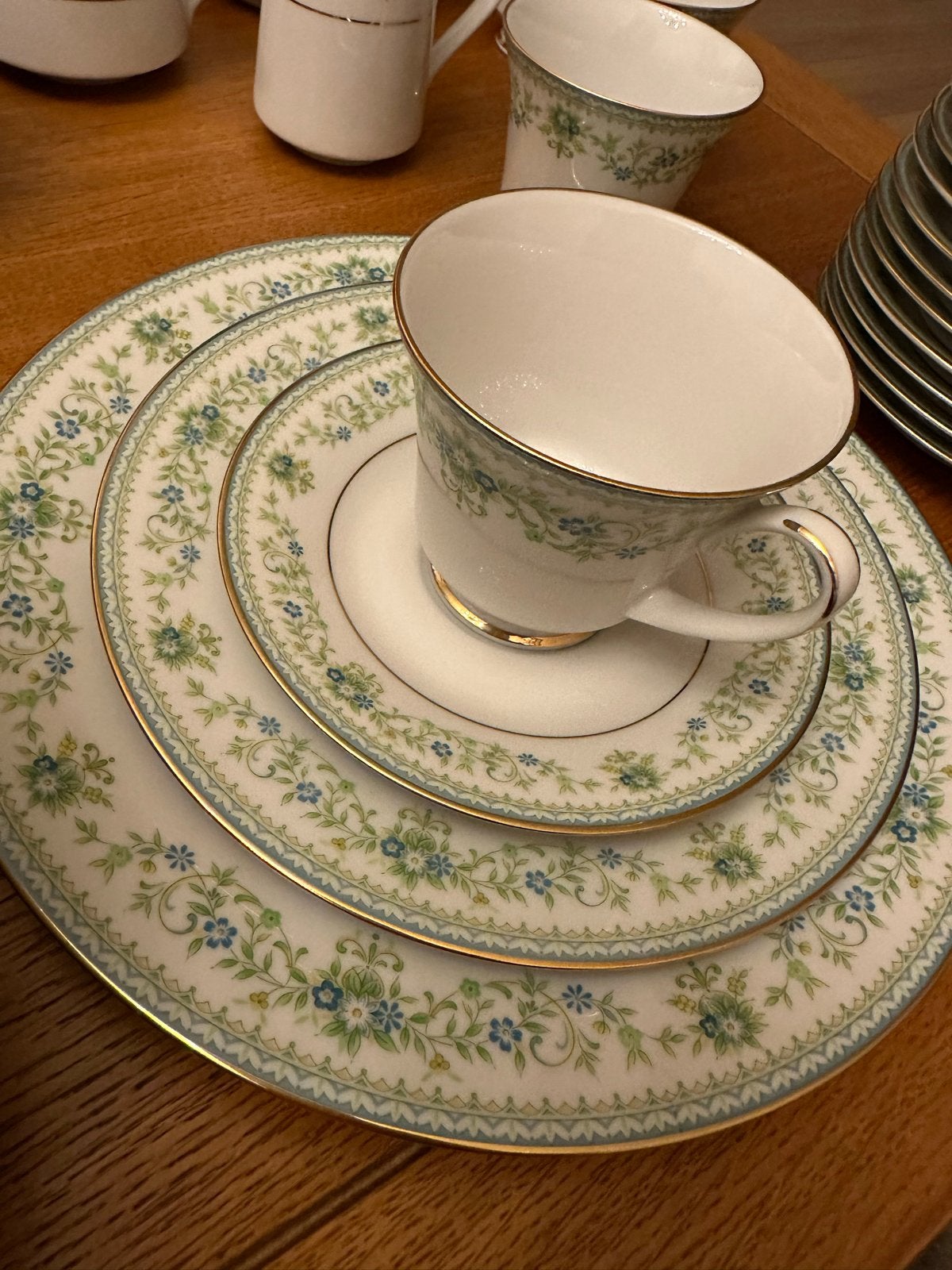Noritake Spring Meadow servies - Compleet en zo goed als nie, Ophalen, Overige merken, Klassiek, Zo goed als nieuw
