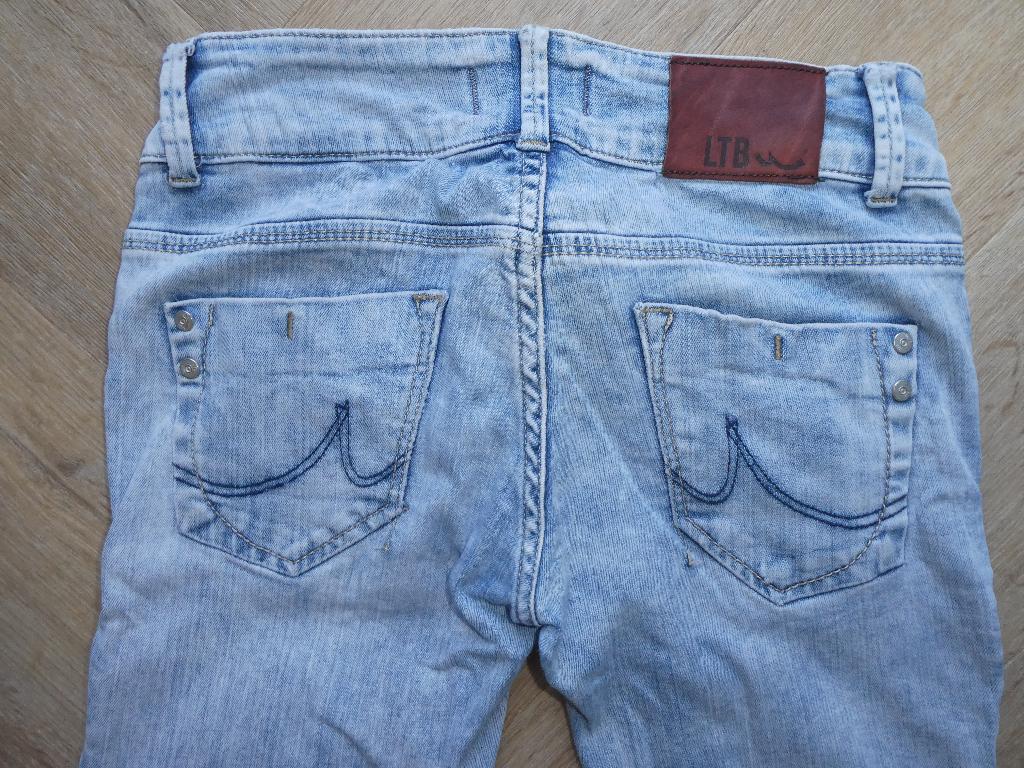 LTB Molly, Super Slim spijkerbroek maat 26-34, Blauw, Ophalen of Verzenden, Zo goed als nieuw, LTB