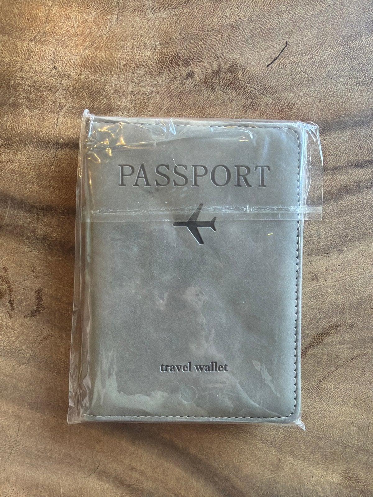 Paspoorthoesje 'Passport Travel Wallet' Grijs, Minder dan 40 cm, Grijs, Nieuw, Minder dan 35 cm
