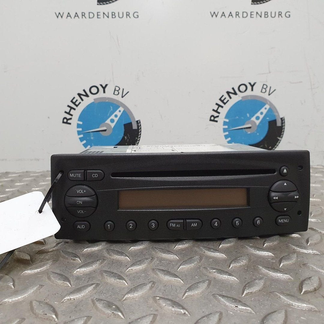 IVECO DAILY Daily 35S15 L3H2 RHD RADIO 2014, Gebruikt, -, -, Ophalen of Verzenden