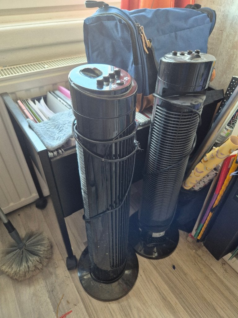 Twee Torenventilatoren - Zwart - Gebruikt, Ophalen, Gebruikt, Torenventilator