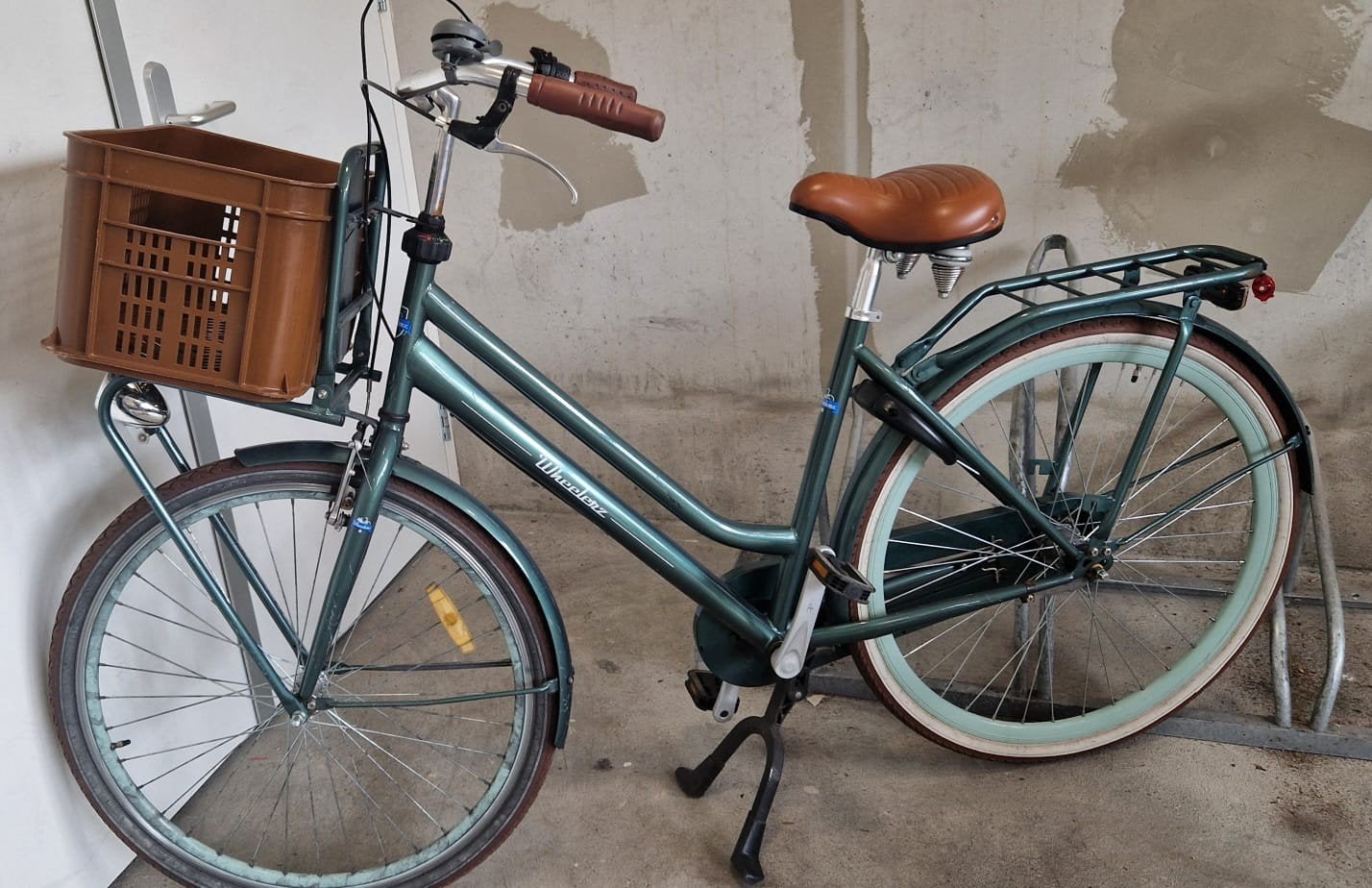 Damesfiets met mandje en versnellingen, Fietsen en Brommers, Fietsen | Dames | Damesfietsen, Overige merken, Terugtraprem, Gebruikt