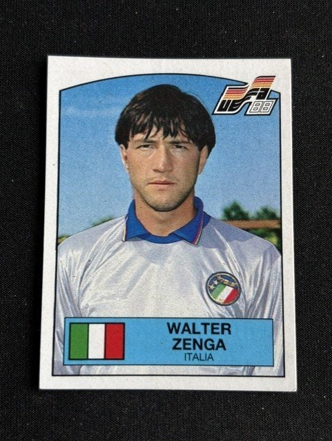 Panini Euro 88 nr. 79, Verzamelen, Sportartikelen en Voetbal, Verzenden, Nieuw, Buitenlandse clubs, Poster, Plaatje of Sticker