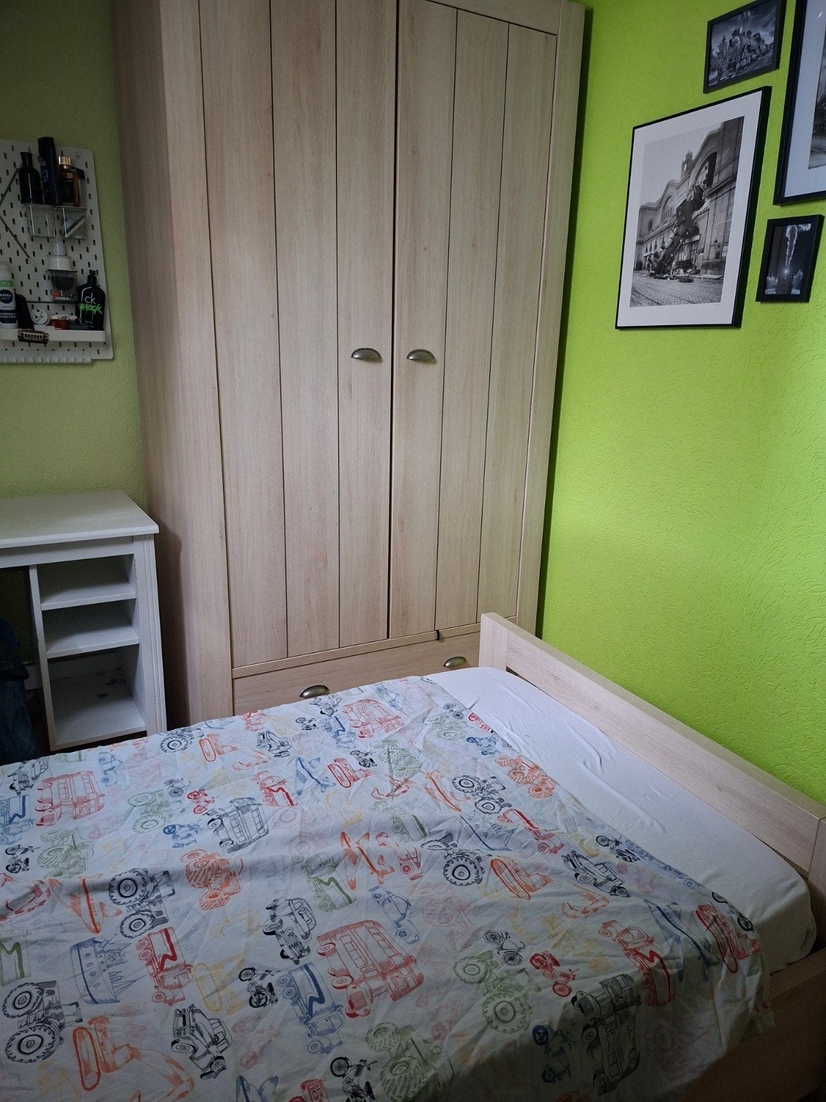 Complete Slaapkamer Set: Bed, Kledingkast en Nachtkastje, Ophalen, Gebruikt, 90 cm, 200 cm