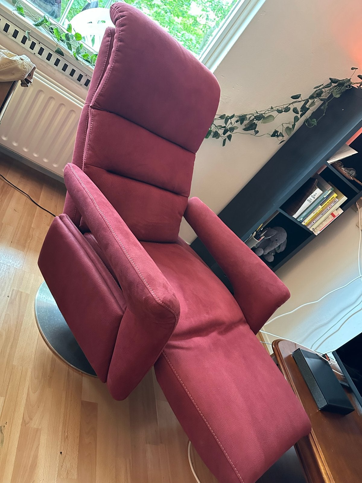 Relaxfauteuil van Chateau d'Ax - Rood, Huis en Inrichting, Ophalen, 100 tot 125 cm, Zo goed als nieuw, 75 tot 100 cm