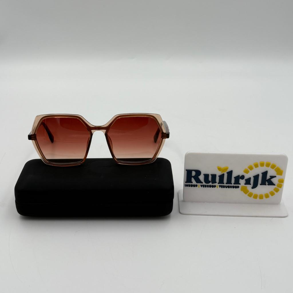 Karl Lagerfeld KL6083S Zonnebril Dames - Zgan, Sieraden, Tassen en Uiterlijk, Zonnebrillen en Brillen | Dames, Zo goed als nieuw