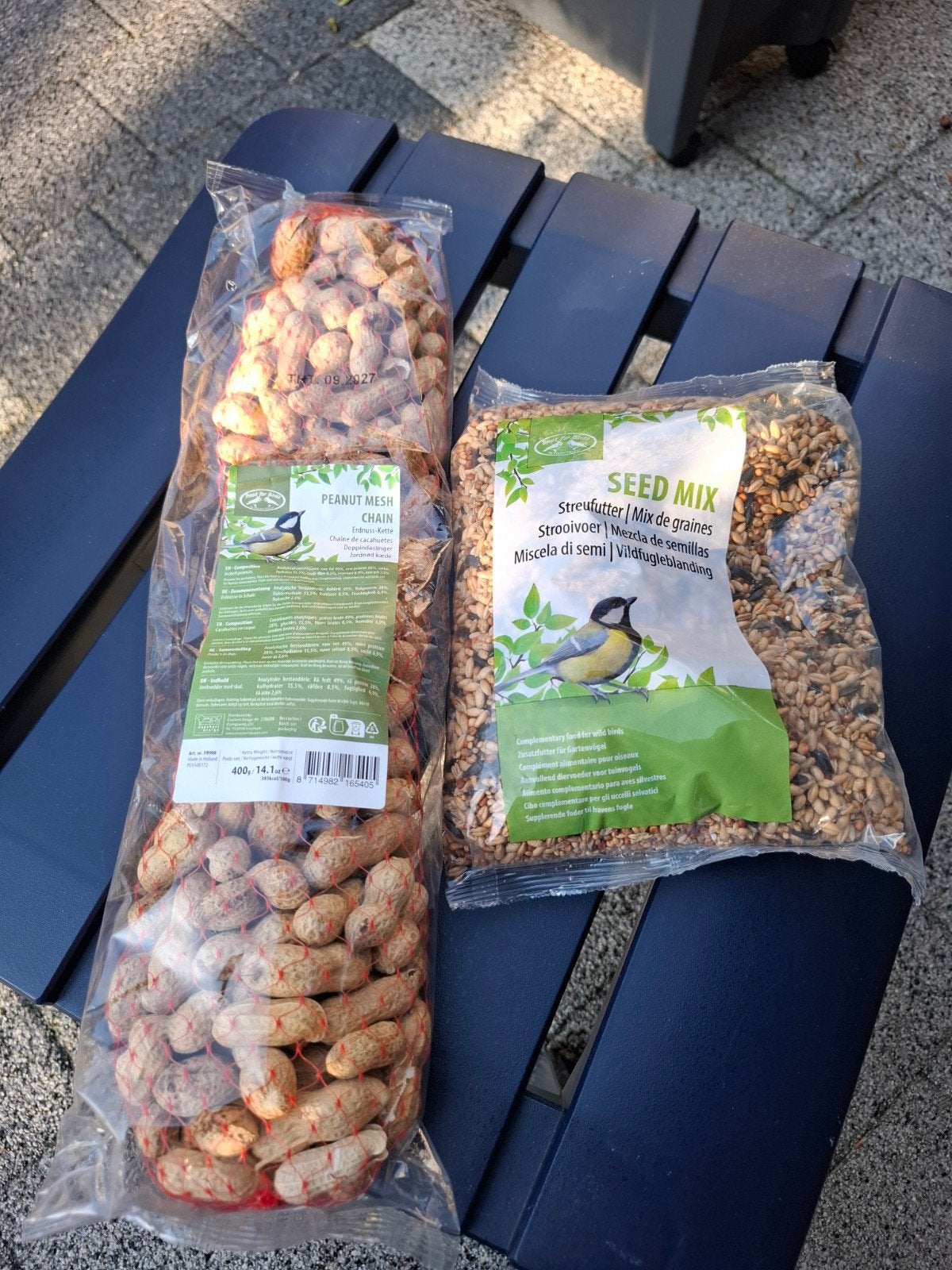 nieuw vogelvoer, Meerdere dieren