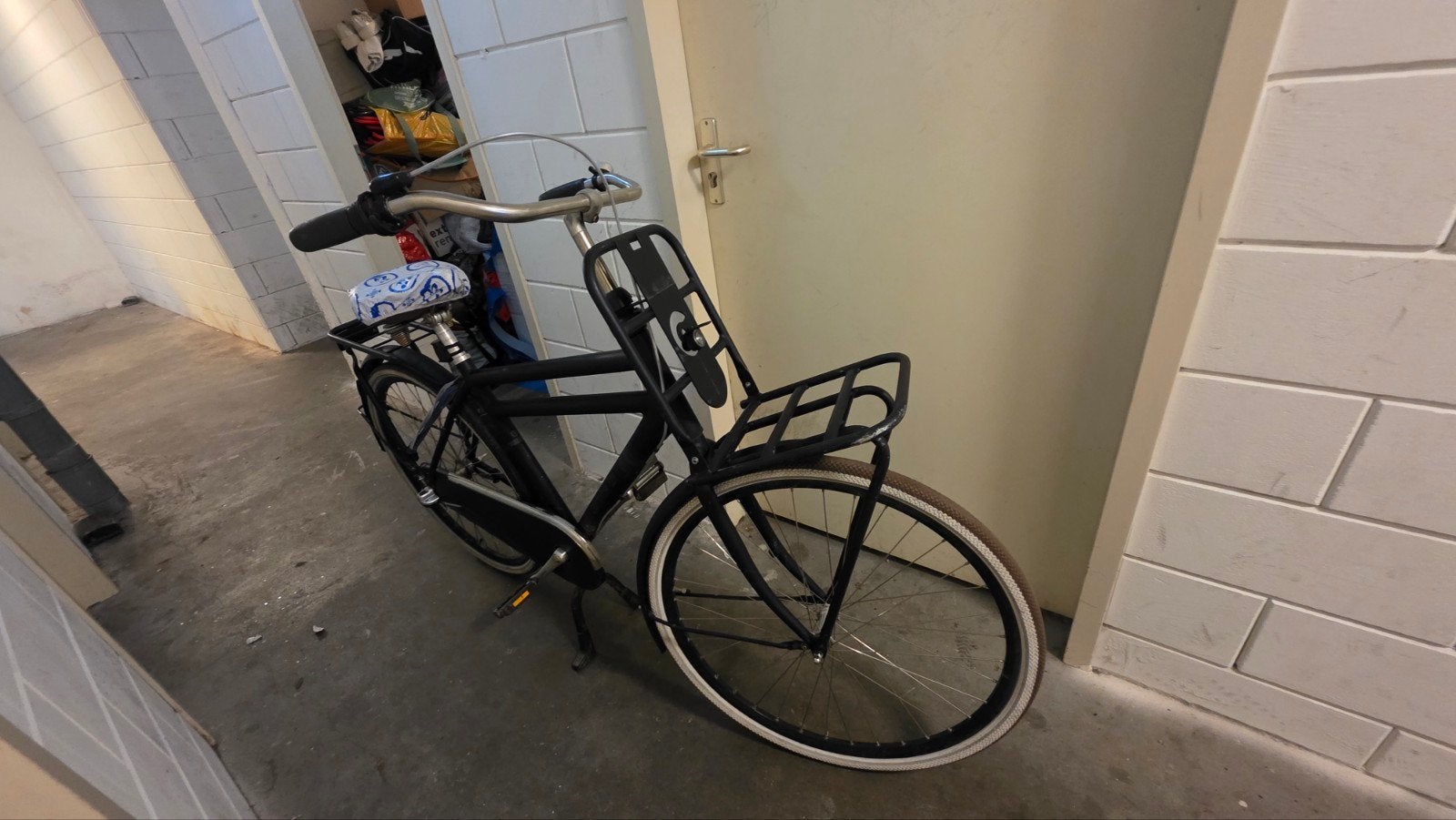 Cortina U4 Transportfiets - Zwart, Gebruikt, Fietsen en Brommers, Fietsen | Dames | Damesfietsen, Terugtraprem, Versnellingen