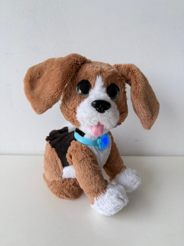 Hond Chatty Charlie de Beagle / FurReal Friends / Hasbro, Interactief, Zo goed als nieuw, Middelgroot (20 tot 80 cm), Bruin