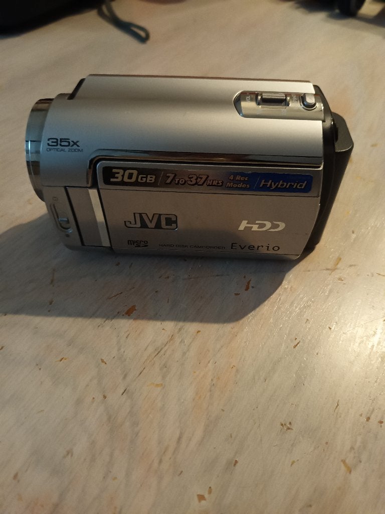 Y2K JVC Everio 30GB HDD Camcorder - Zilver, JVC, 20x of meer, Ophalen of Verzenden, Camera