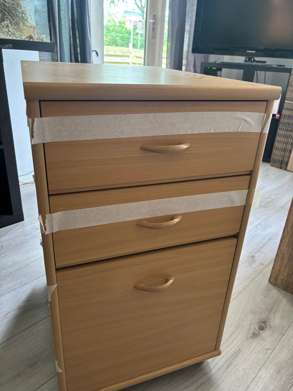Kast op wieltjes, Ophalen, 50 tot 100 cm, Zo goed als nieuw, Minder dan 100 cm