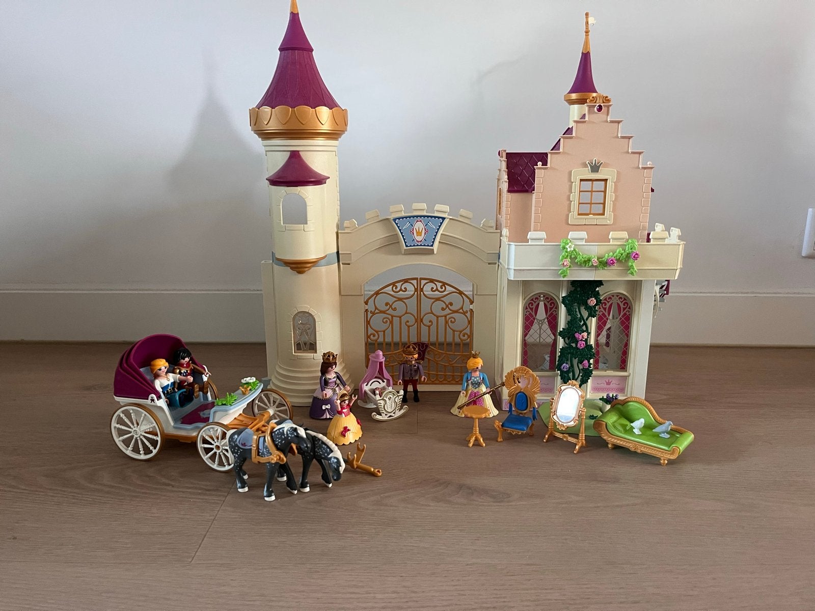 Playmobil koninkelijk slot 6849 met koets en figuren, Ophalen of Verzenden, Gebruikt, Meisje