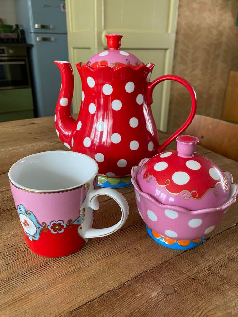 Oililly servies, Huis en Inrichting, Overige typen, Ophalen of Verzenden, Zo goed als nieuw, Overige stijlen